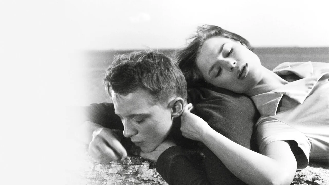 Фильм Сквозь тёмное стекло (1961)